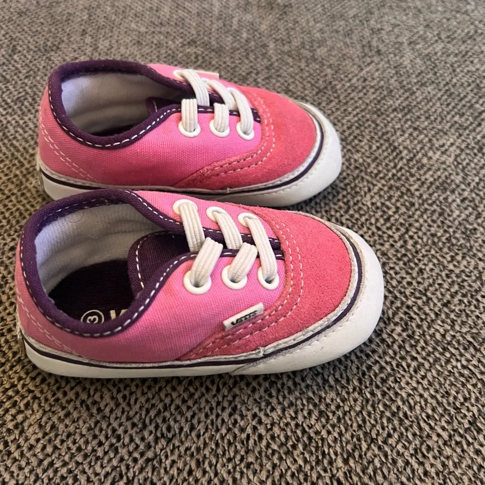 Brand new Vans infant crib sneaker size 3